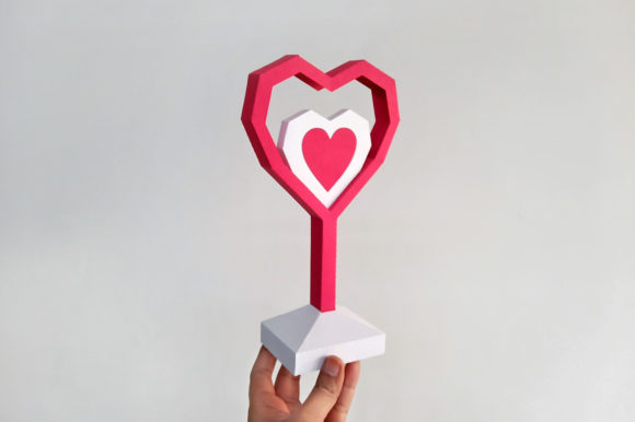 Heart Trophy - 3D Papercraft: A Creative Way to Express Love